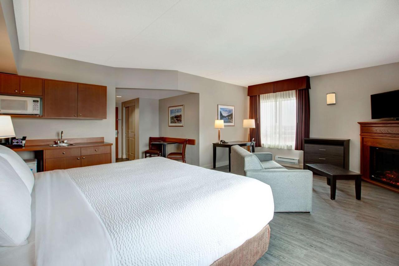 Days Inn & Suites By Wyndham Collingwood Kültér fotó